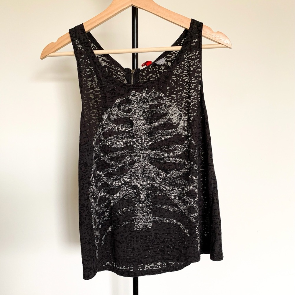Spooky Skeleton Tank Top